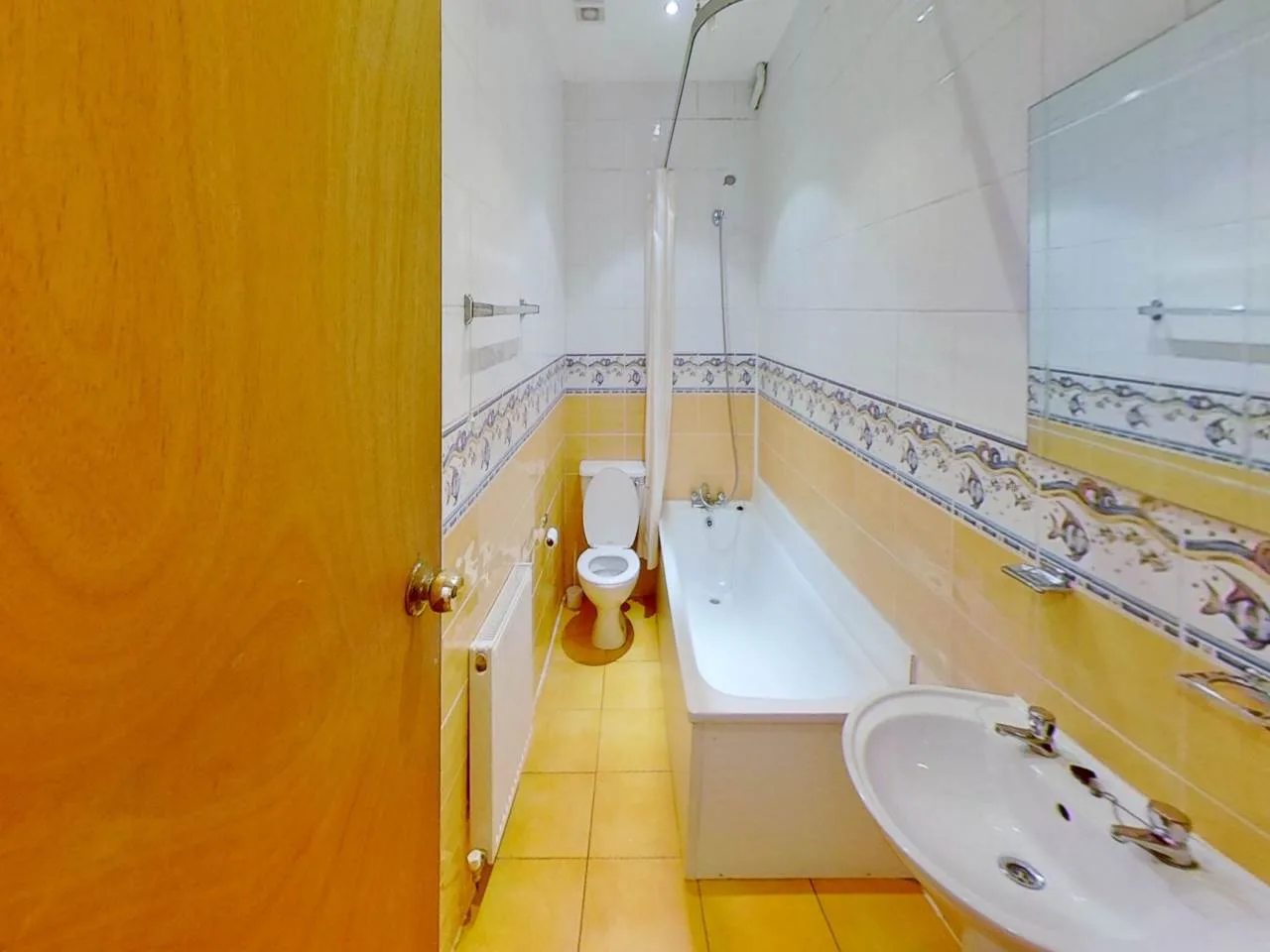 Bathroom - Flat 4, 28 Monthermer Road, Cathays, Cardiff