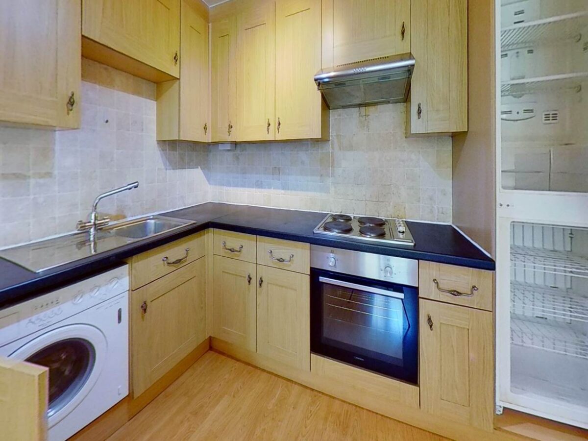 4 Bedroom Flat in Cathays, Cardiff