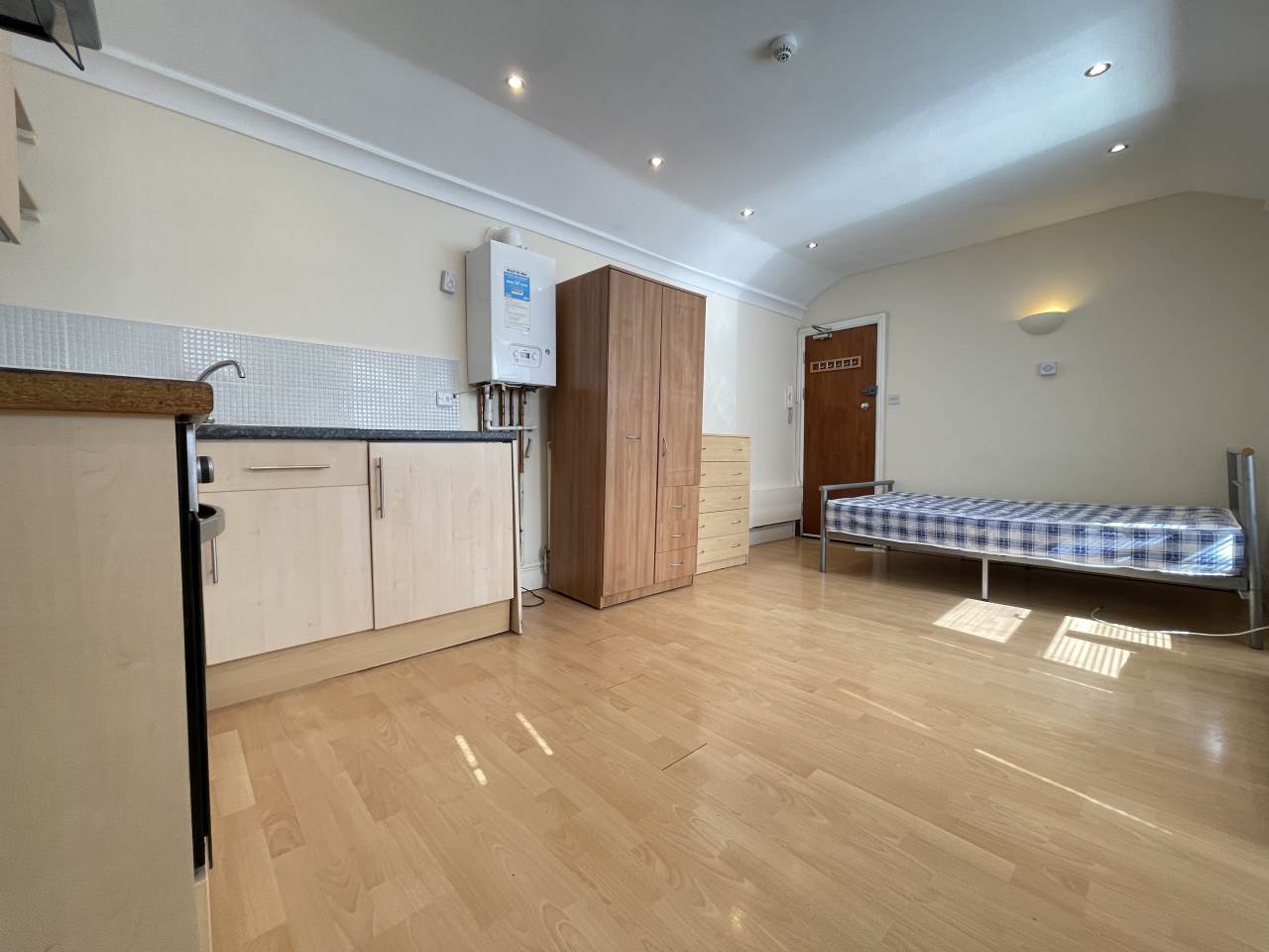 Property photo - Flat 3, 33 Woodville Road, Cathays, Cardiff
