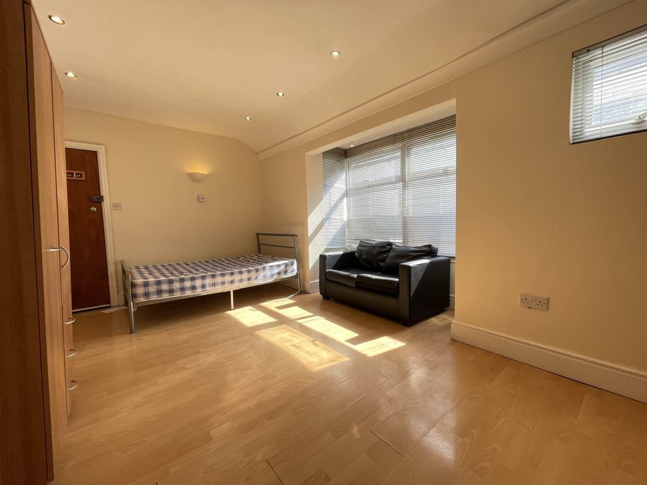 Property photo - Flat 3, 33 Woodville Road, Cathays, Cardiff
