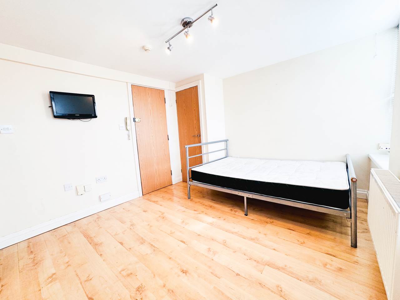 Property photo - Flat 5, 97 (old 3C) Moy Road, Roath, Cardiff