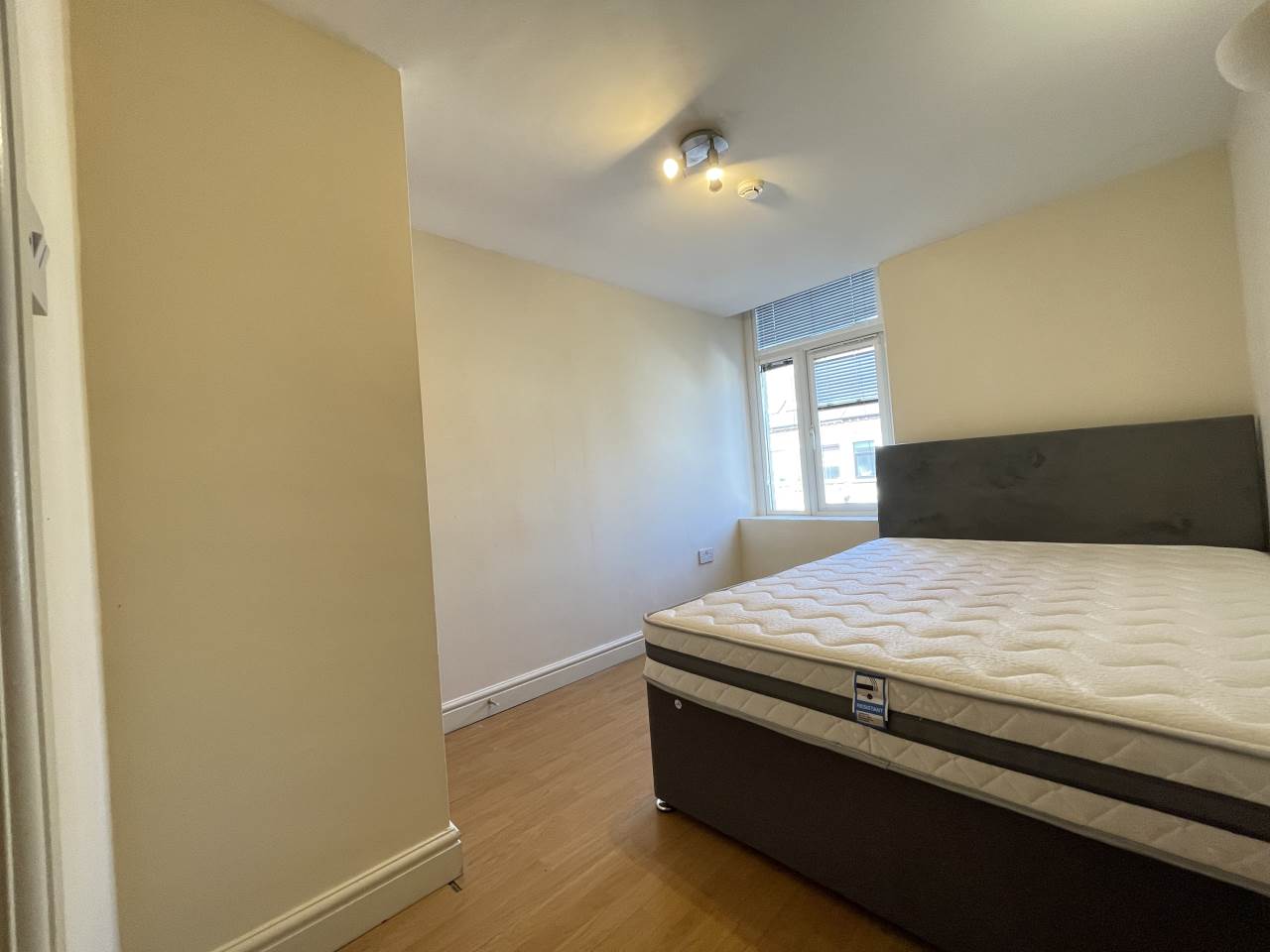 Property photo - Flat 4, 5 Crwys Road, Cathays, Cardiff