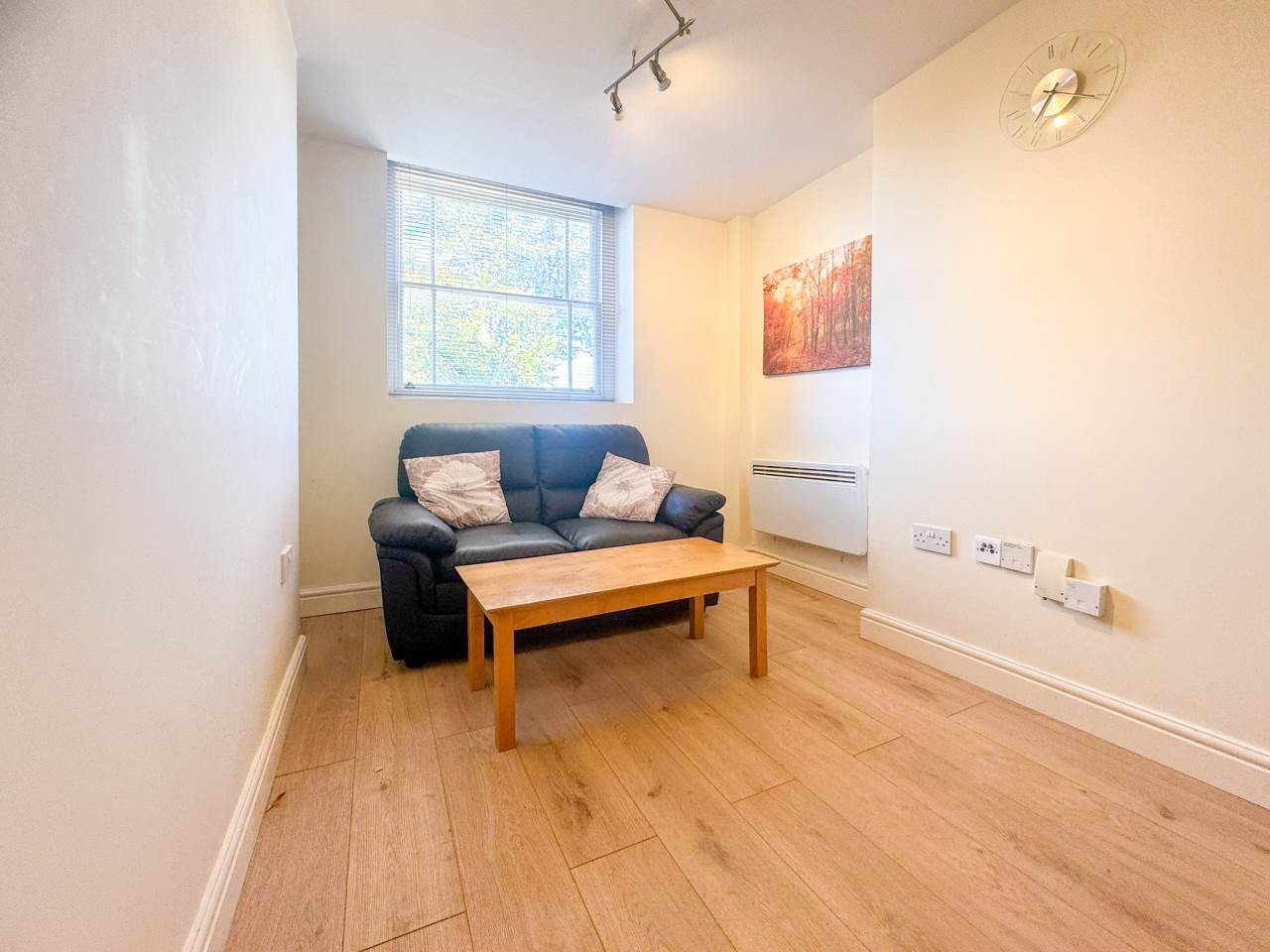 Flat 4, 28, Stow Hill, Newport - photo 1