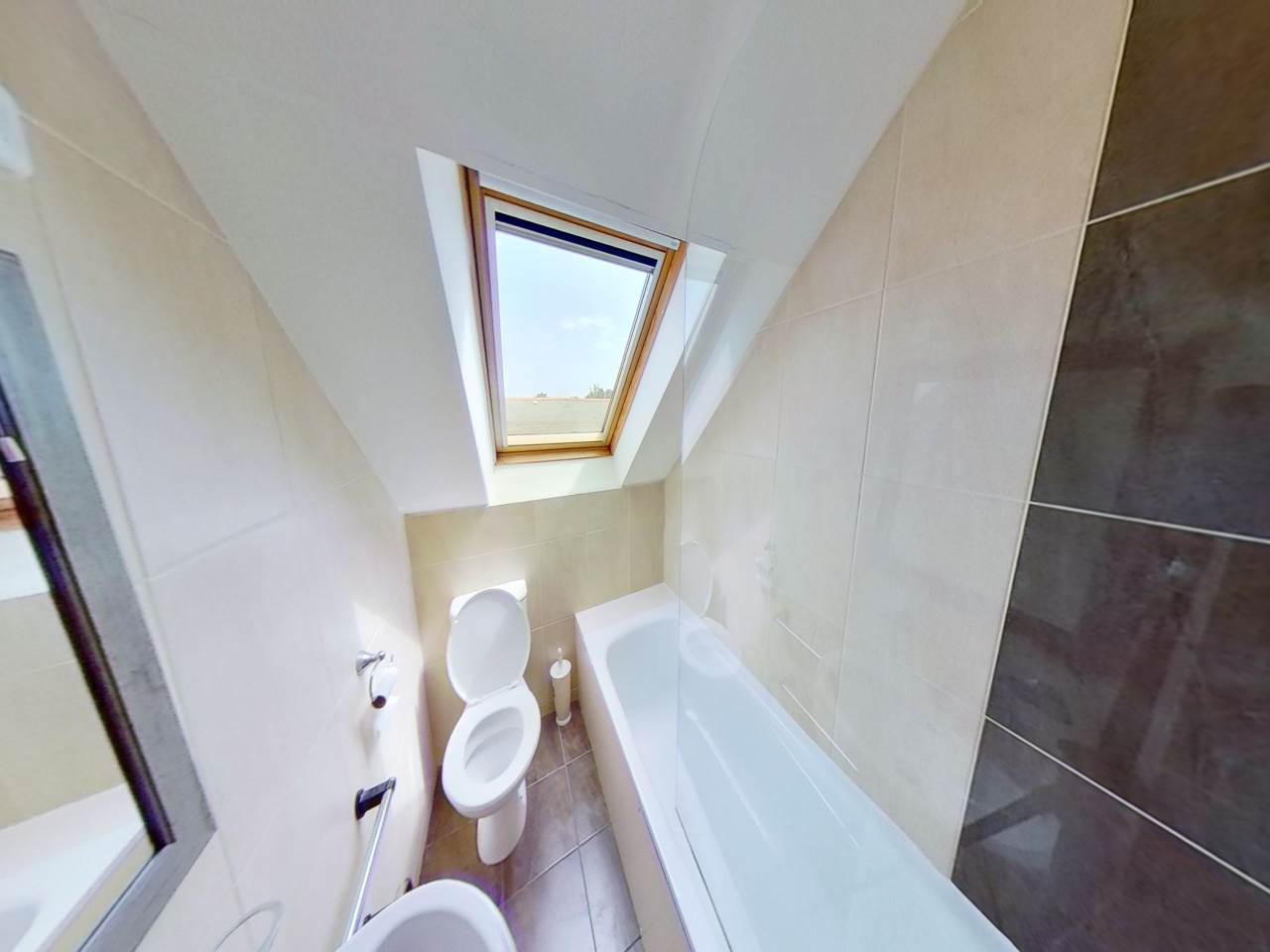 Property photo - Flat 8, 2 Vulcan Court, Wyeverne Road, Cathays, Cardiff