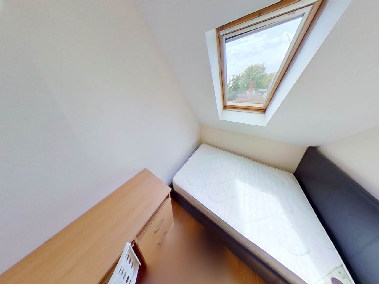 Property photo - Flat 8, 2 Vulcan Court, Wyeverne Road, Cathays, Cardiff