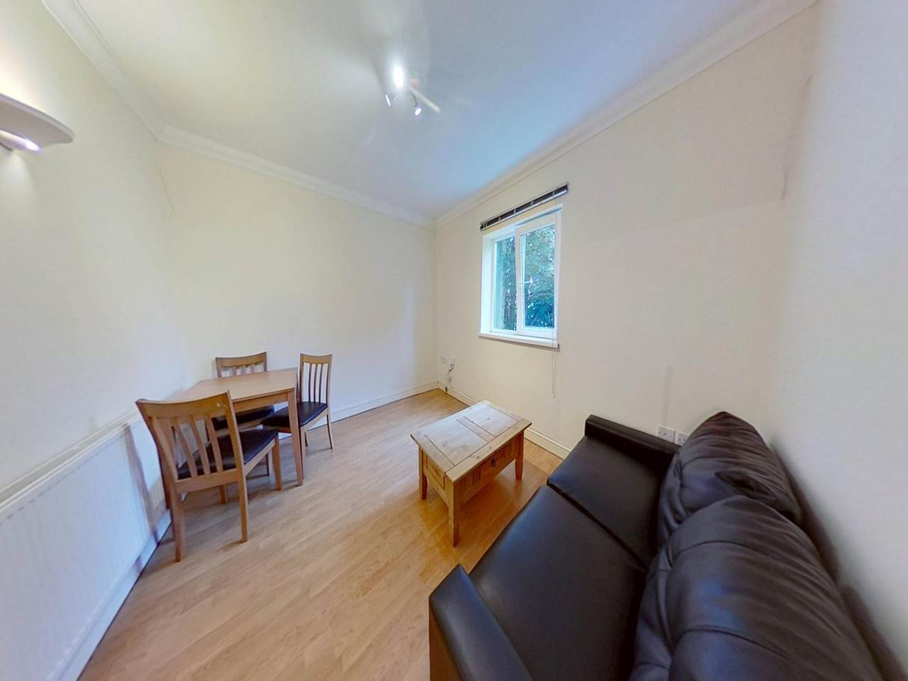 Flat 2, 51, Richmond Road, Roath, Cardiff - photo 1
