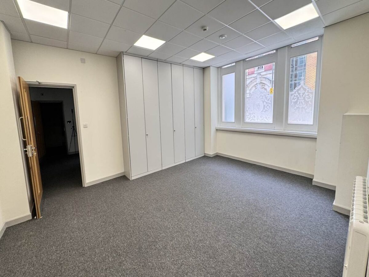 Unit 2, Kings Chambers, 8 High Street, Newport, NP20 1FQ