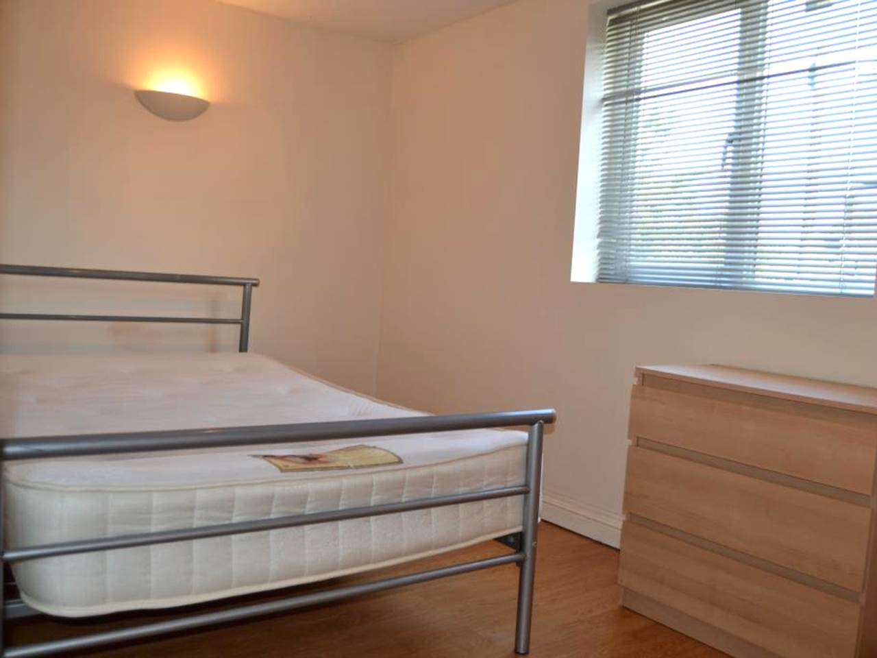 Flat 3, 26, North Road, Cathays, Cardiff - photo 4