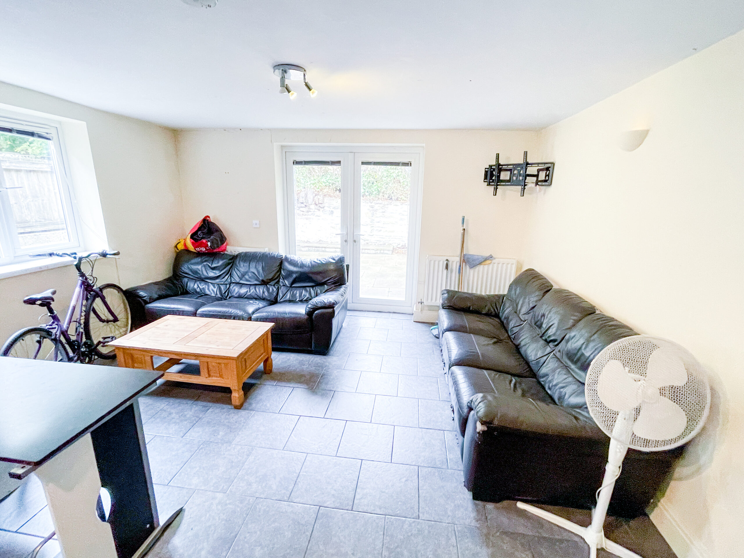 Colum Road, Cathays, Cardiff - photo 2