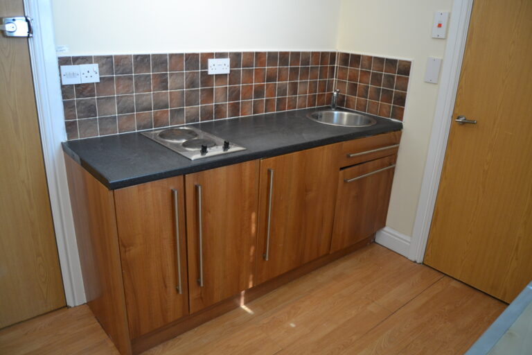 2b 45 Richmond Road, CF24 3AR