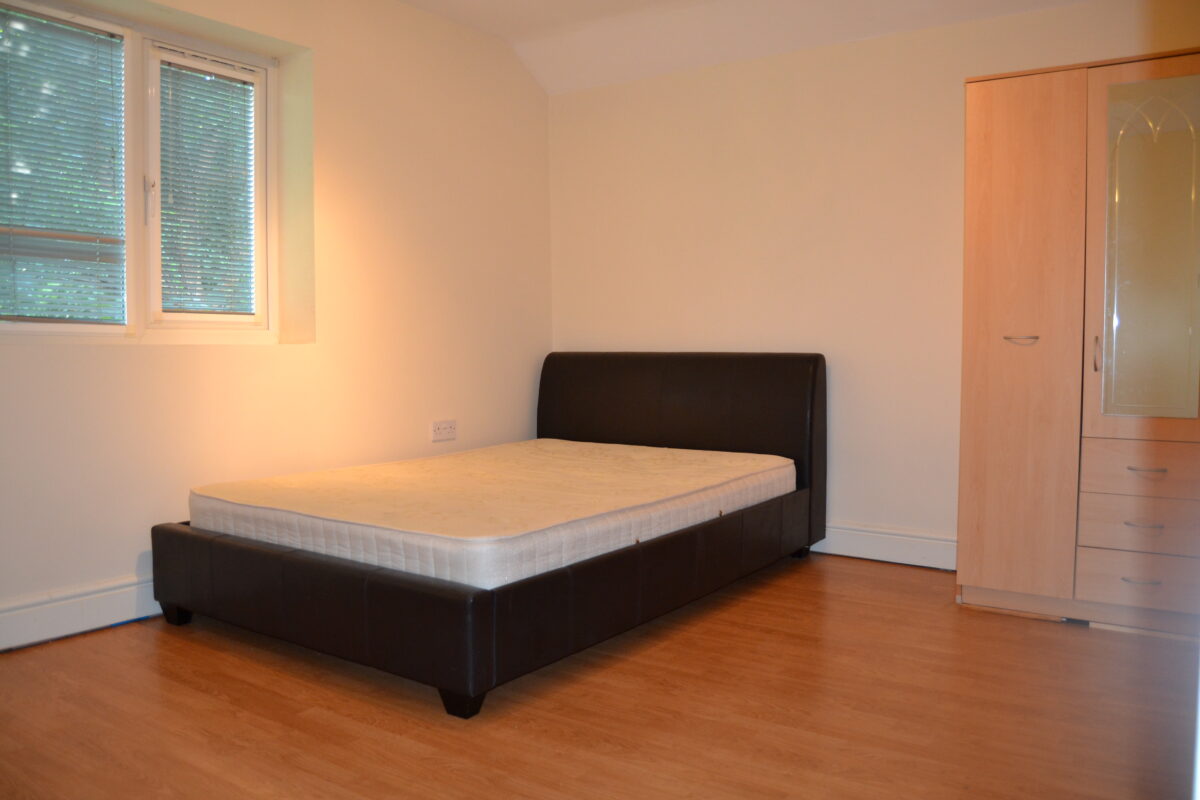 2 Bedroom Flat in Cathays, Cardiff