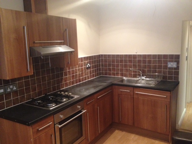 Flat 1, 54, Mackintosh Place, Roath, Cardiff - photo 3