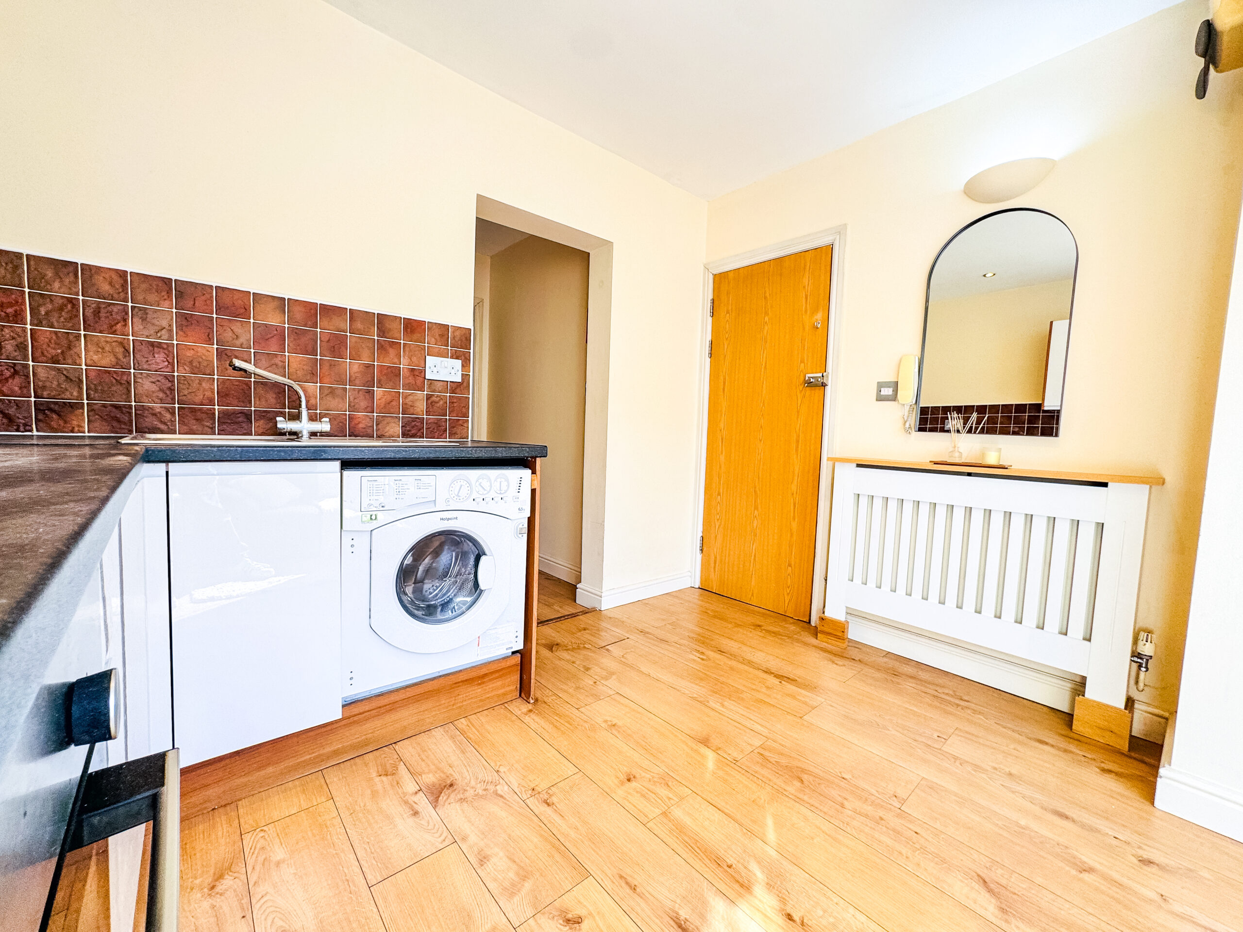 Mackintosh Place, Roath, Cardiff - photo 2