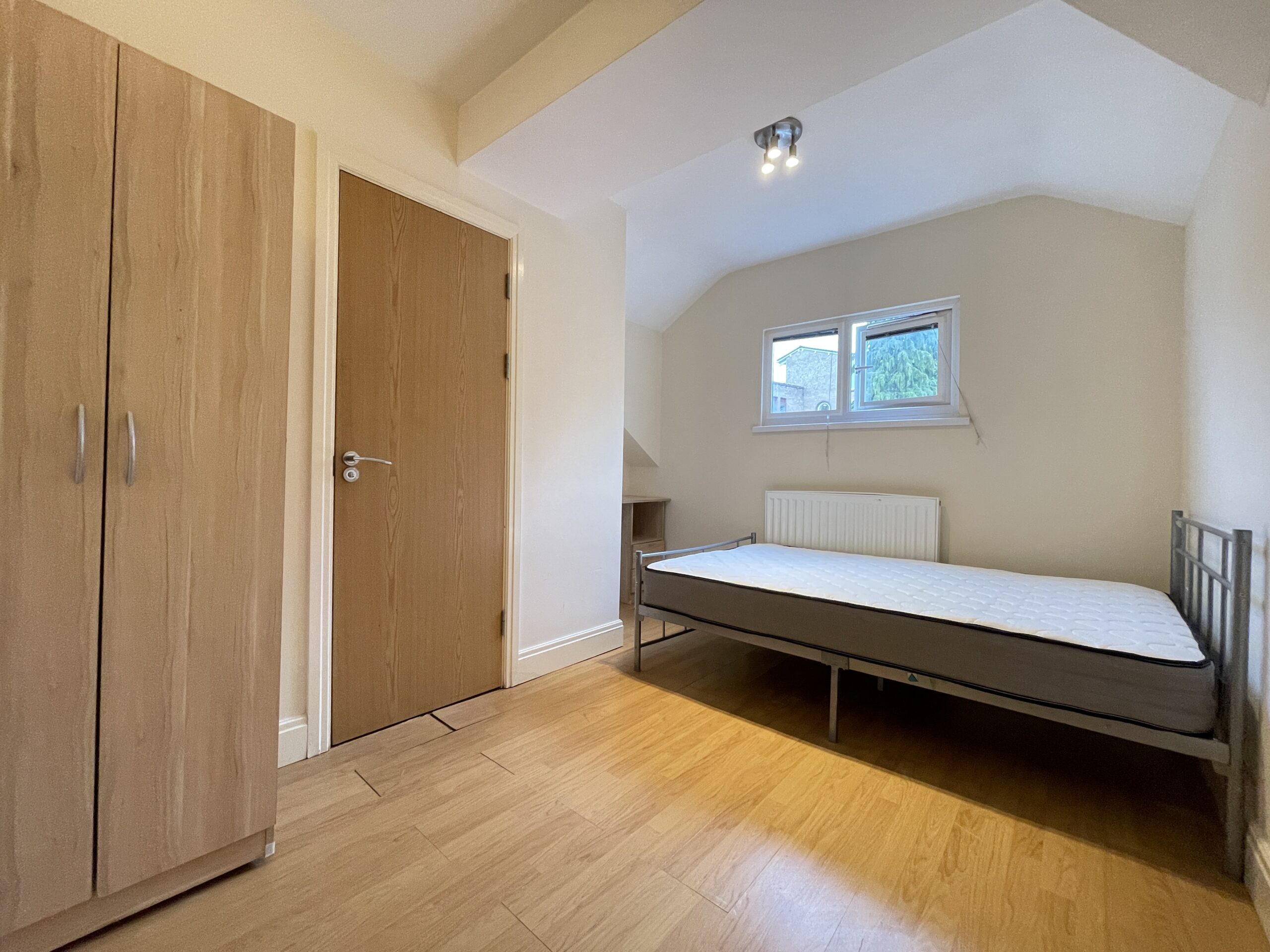 Colum Road, Cathays, Cardiff - photo 2