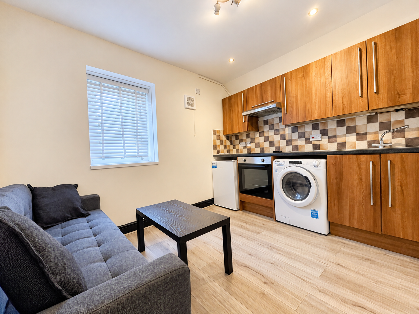 Woodville Road, Cathays, Cardiff - photo 2