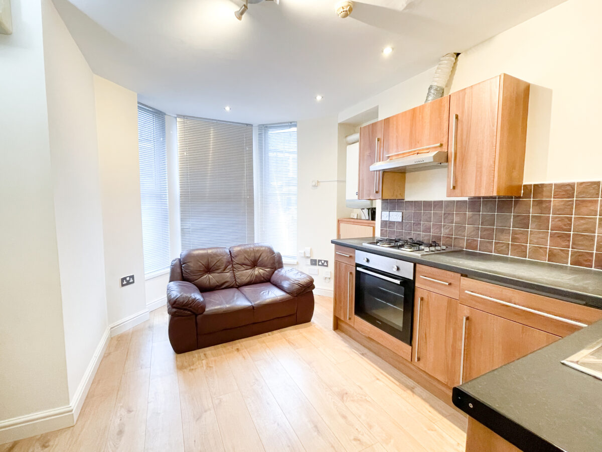 1 Bedroom Flat in Roath, Cardiff